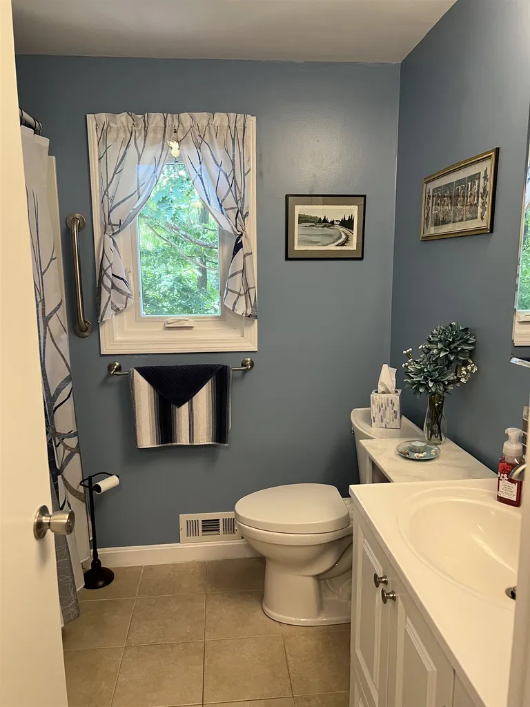 8-c Cedarbrook Avenue Rochester NH 03867