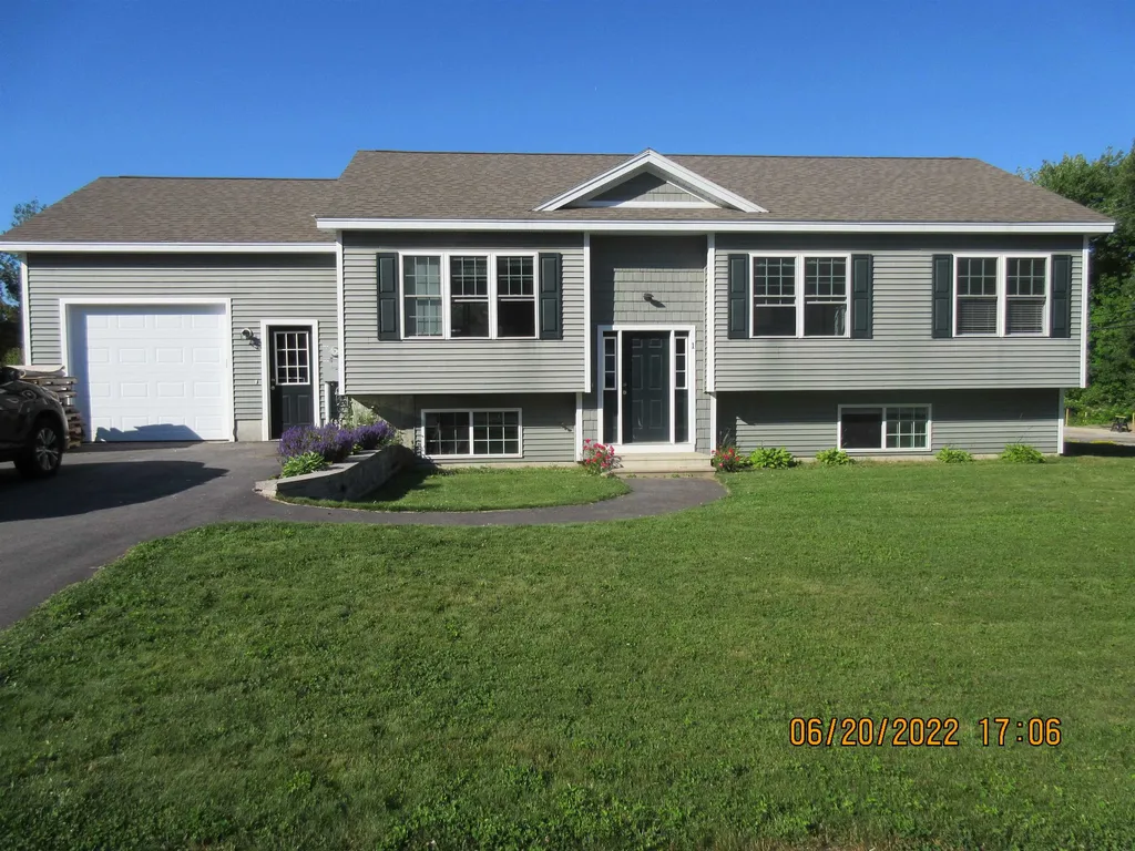 1 Carole Court Rochester NH 03868