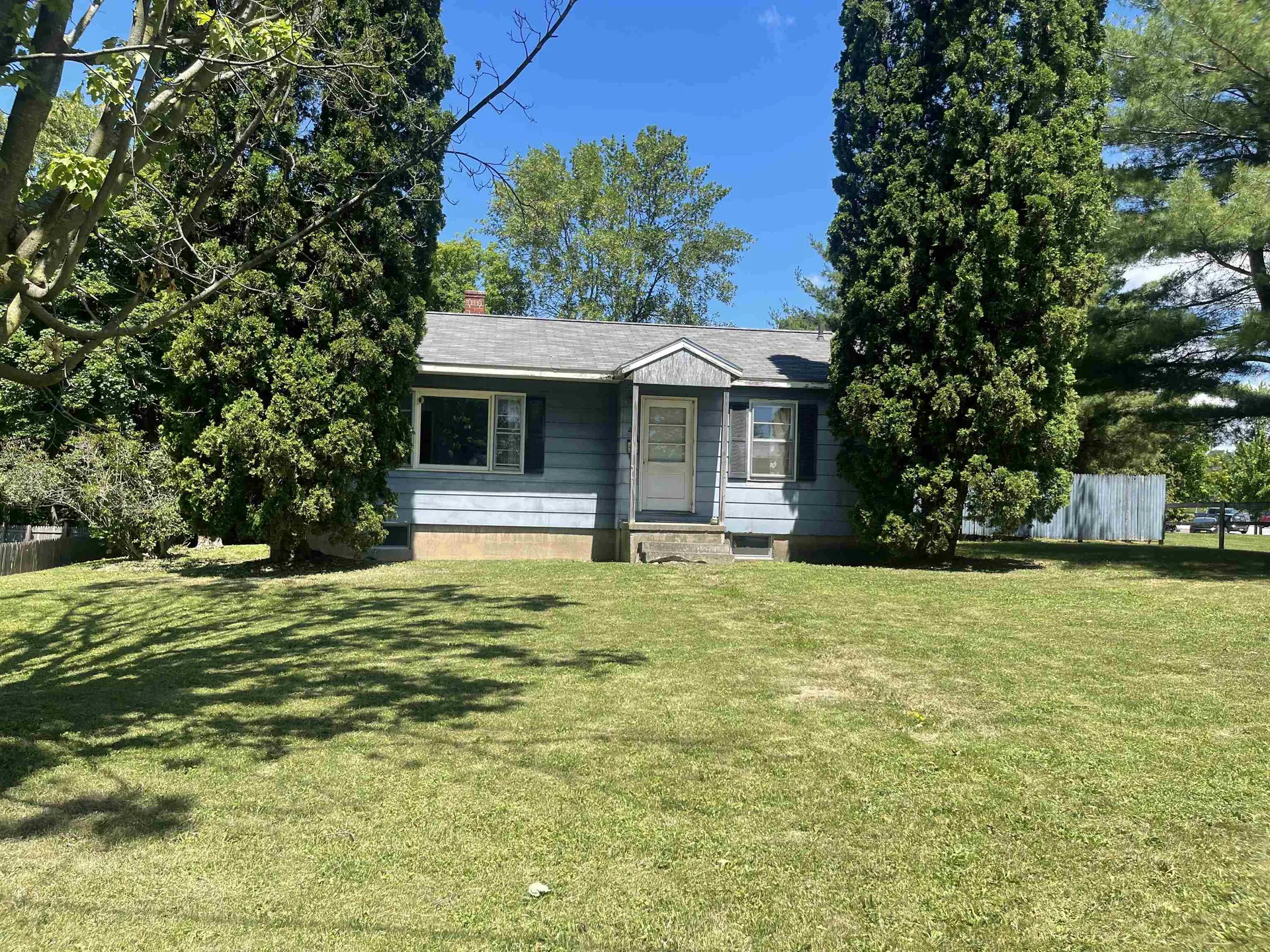 25 Meadow Lane Vergennes VT 05491
