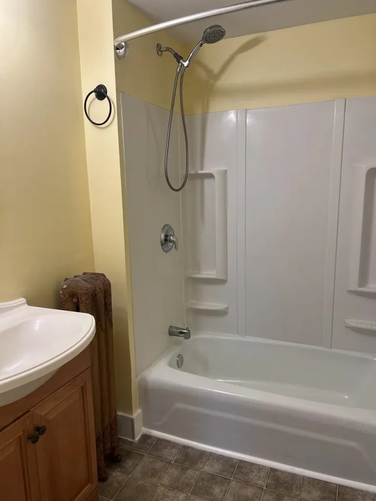36 Taylor Street Keene NH 03431