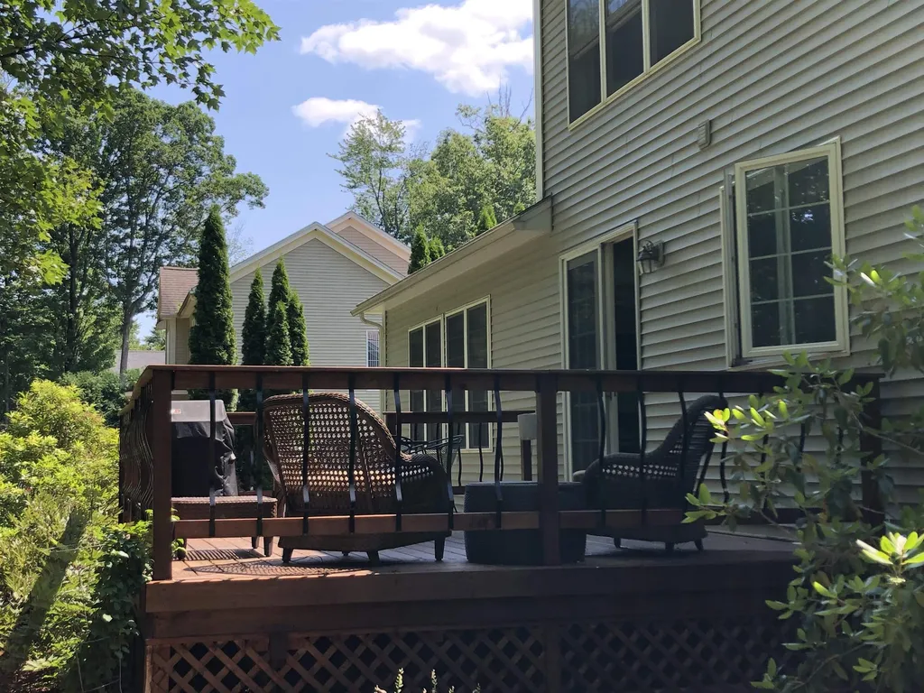 199 Nice Way Colchester VT 05446