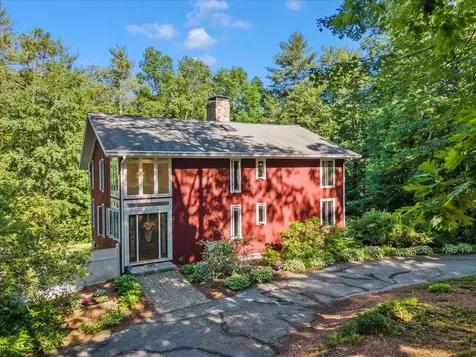 27 Storybrook Lane Amherst NH 03031-2604
