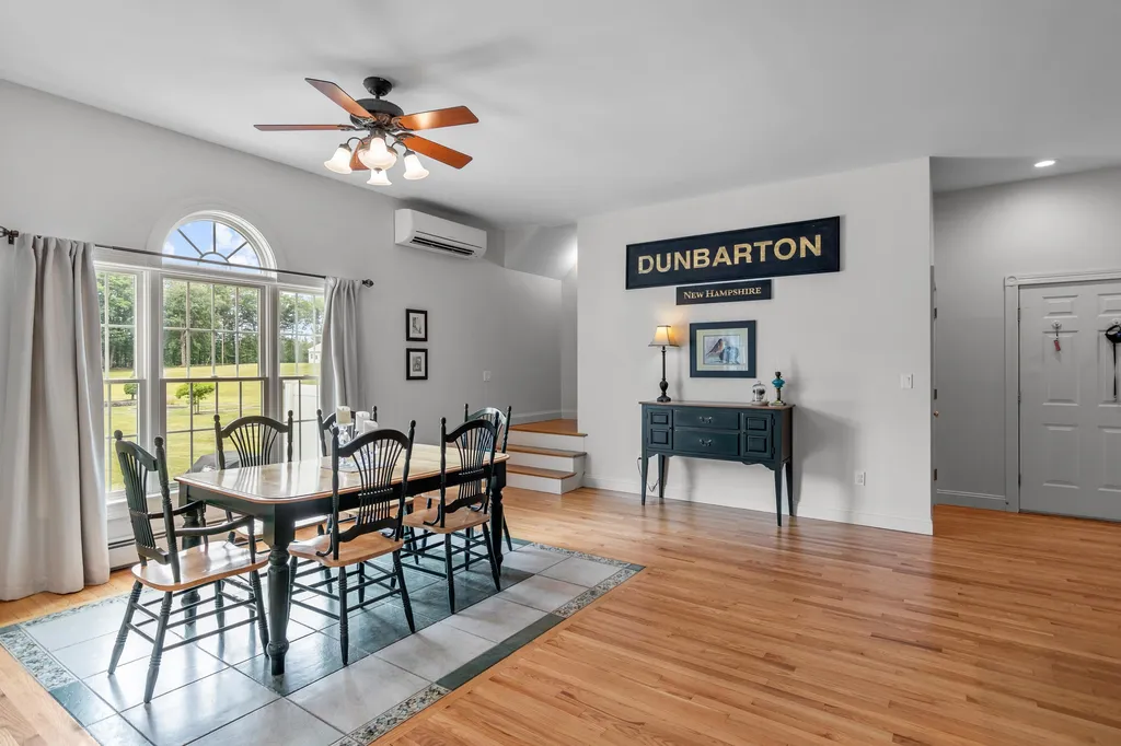 15 Flintlock Farm Road Dunbarton NH 03046