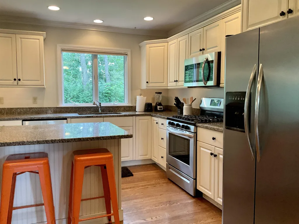 5 Fairview Avenue Hanover NH 03755
