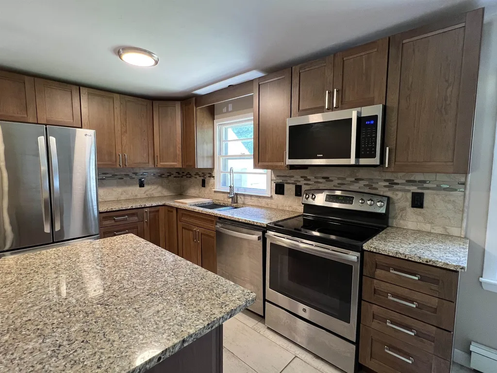 4 Bates Street Keene NH 03431