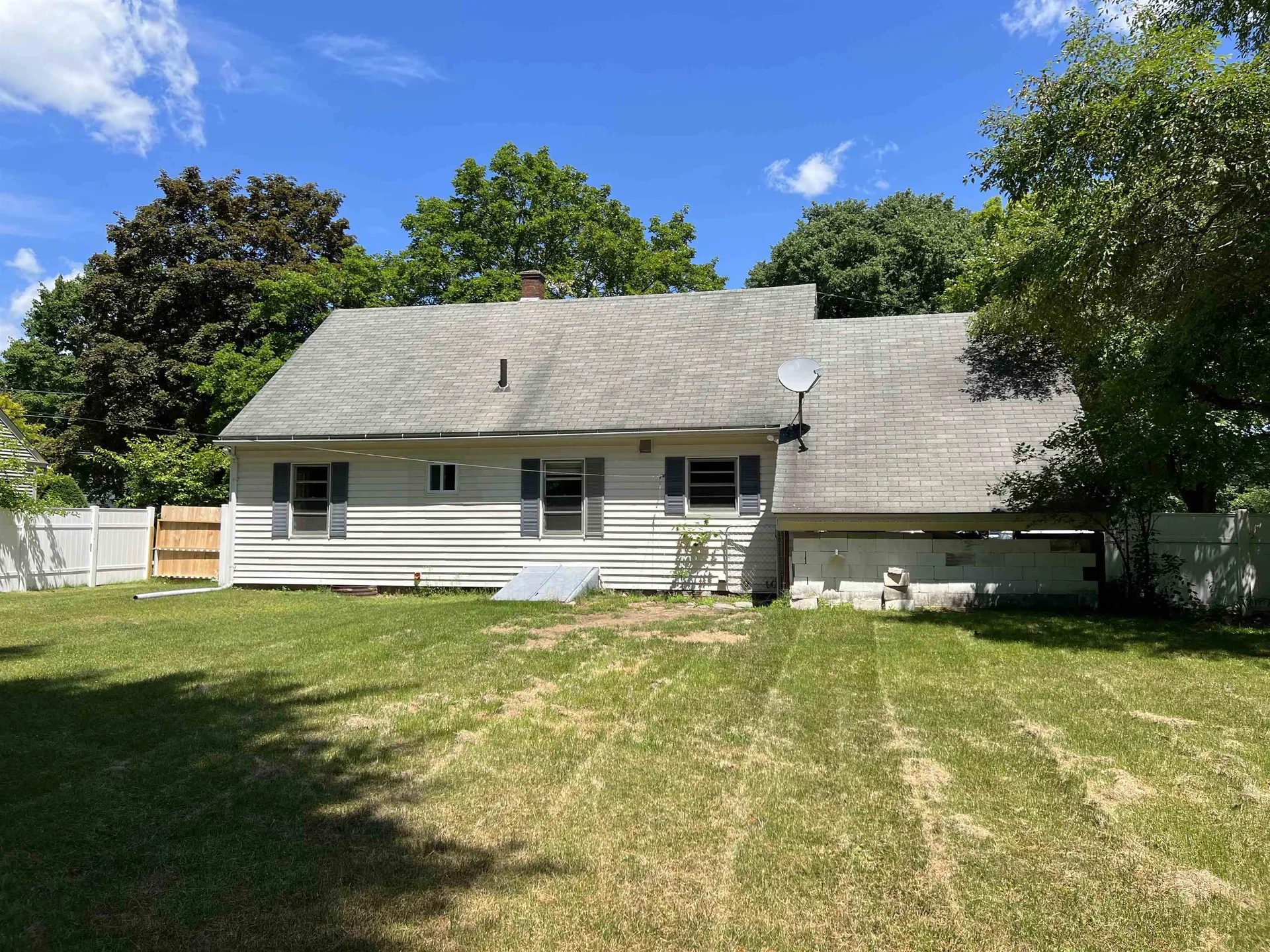 4 Bates Street Keene NH 03431