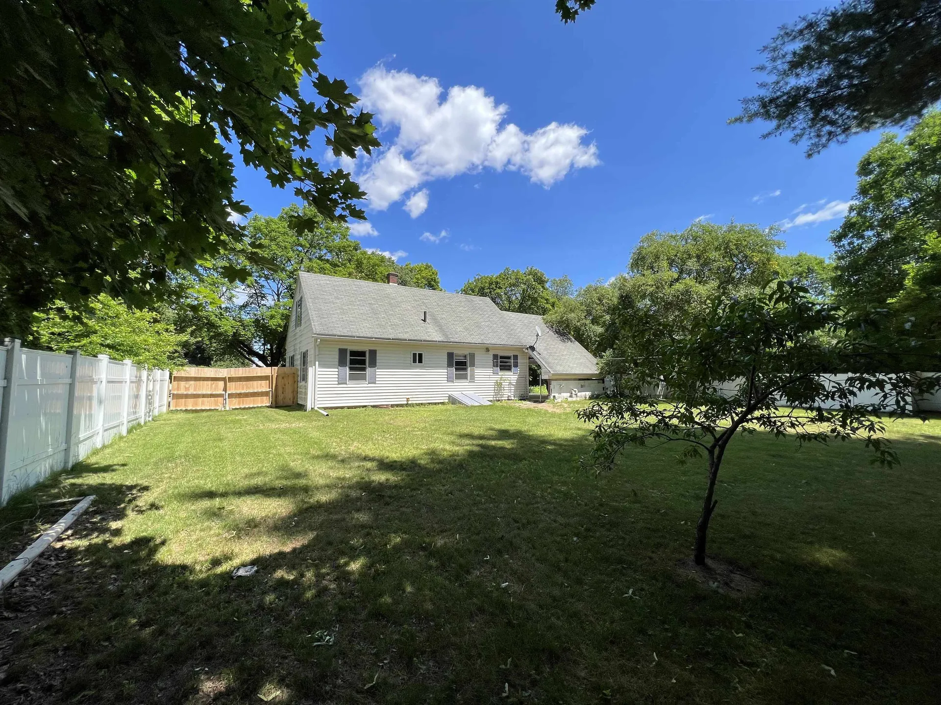 4 Bates Street Keene NH 03431