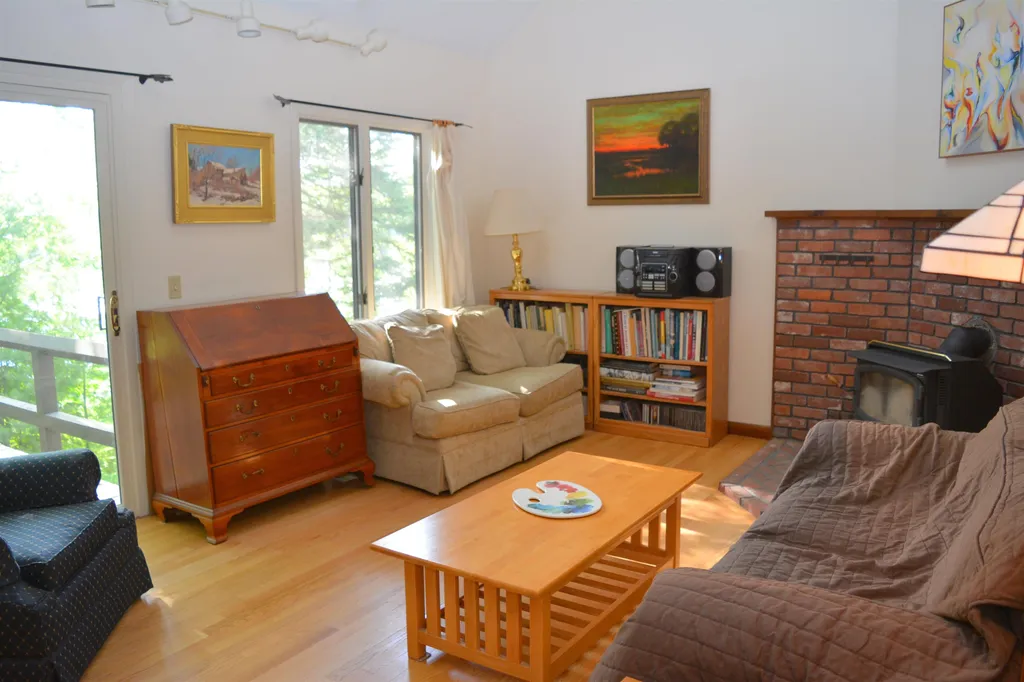 26 Island View Grantham NH 03753