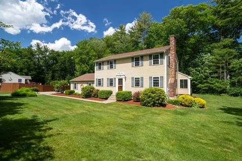 25 Cathy Street Merrimack NH 03054