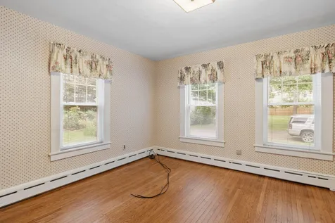 8 Fair Street Franklin NH 03235