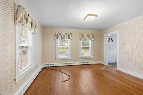 8 Fair Street Franklin NH 03235