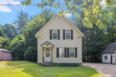 8 Fair Street Franklin NH 03235