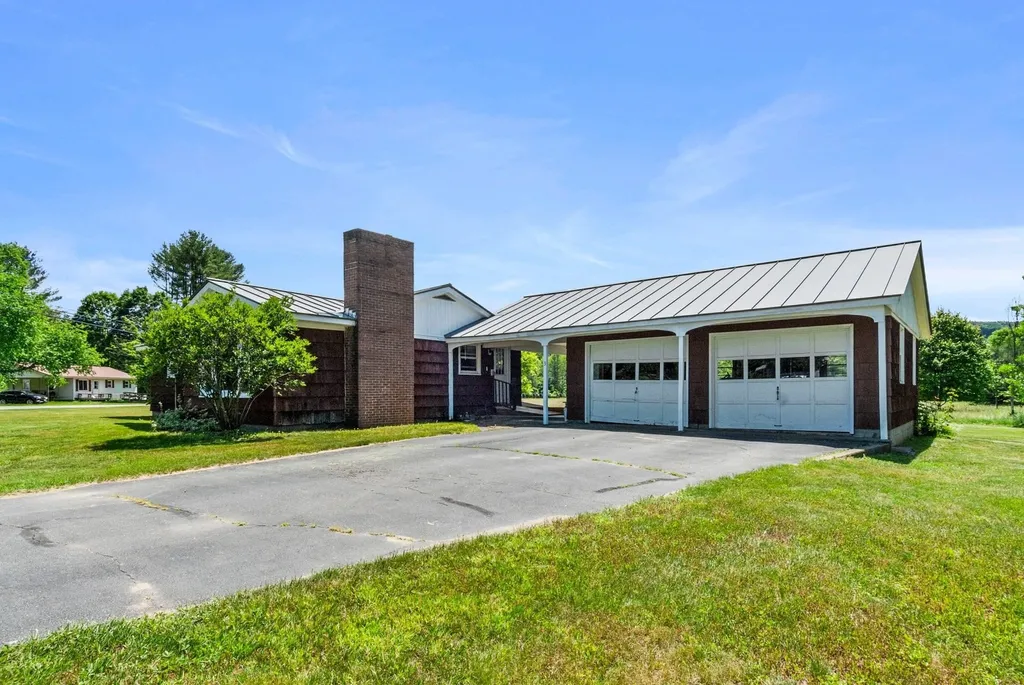 3 Hayward Road Plainfield NH 03781