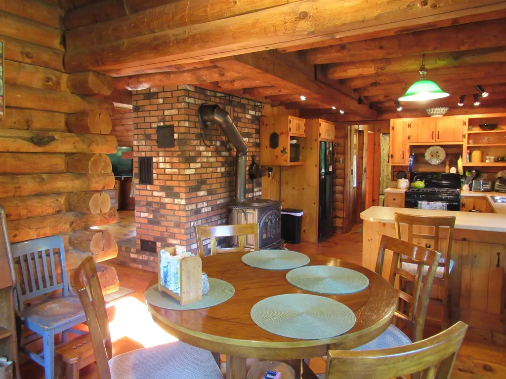 31 Oak Drive Gilsum NH 03448