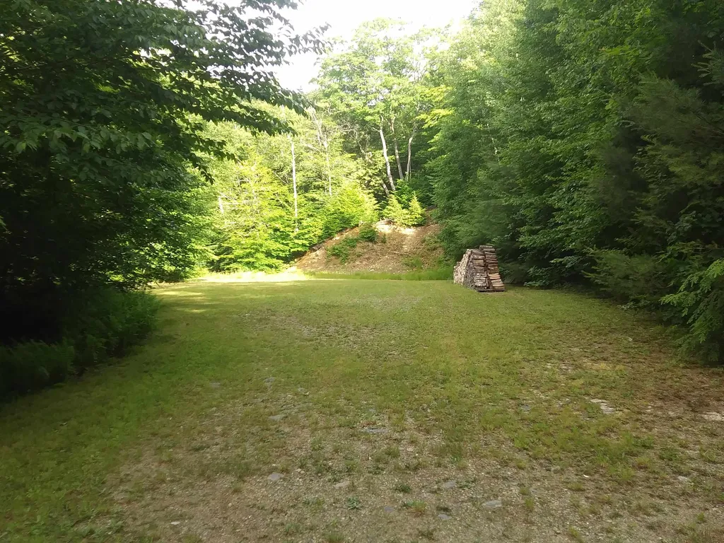 31 Oak Drive Gilsum NH 03448