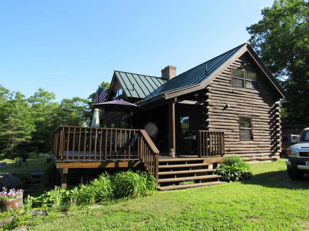 31 Oak Drive Gilsum NH 03448