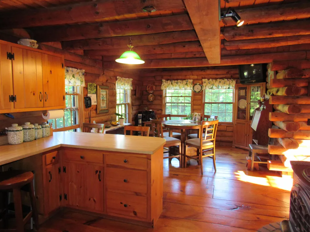 31 Oak Drive Gilsum NH 03448