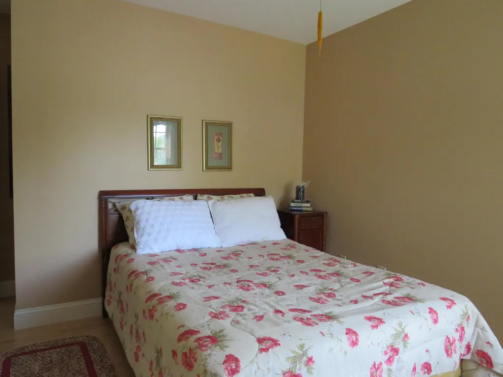 14 Iroquois Lane Bridgewater NH 03222