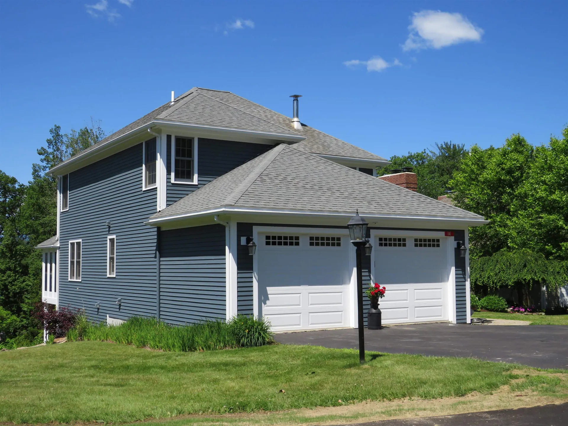 14 Iroquois Lane Bridgewater NH 03222