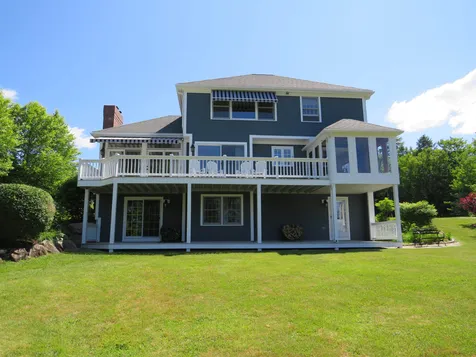 14 Iroquois Lane Bridgewater NH 03222