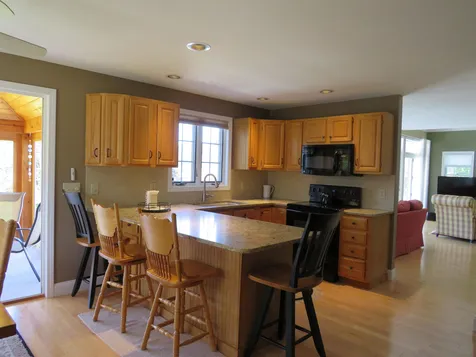 14 Iroquois Lane Bridgewater NH 03222