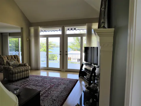 14 Iroquois Lane Bridgewater NH 03222