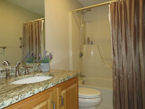 14 Iroquois Lane Bridgewater NH 03222