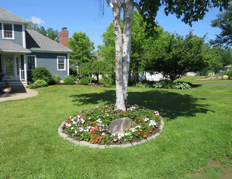 14 Iroquois Lane Bridgewater NH 03222