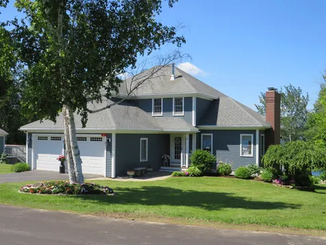 14 Iroquois Lane Bridgewater NH 03222