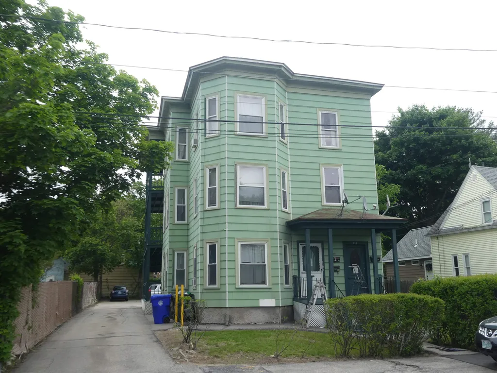 337 Knowlton Street Manchester NH 03103-2860