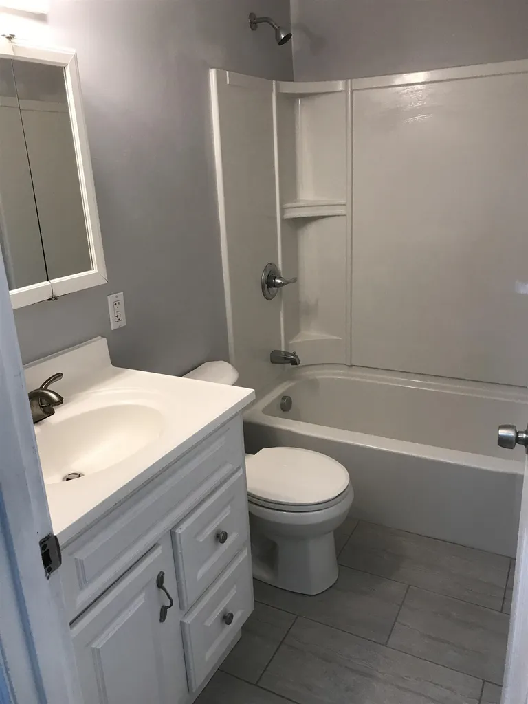 1 Hummingbird Lane Hooksett NH 03106