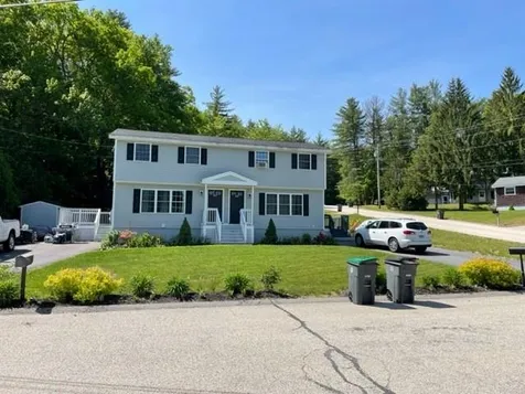 1 Hummingbird Lane Hooksett NH 03106