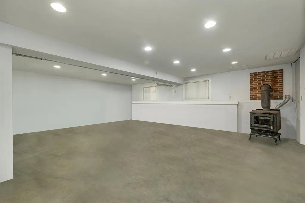 120 Locarno Street Moultonborough NH 03254