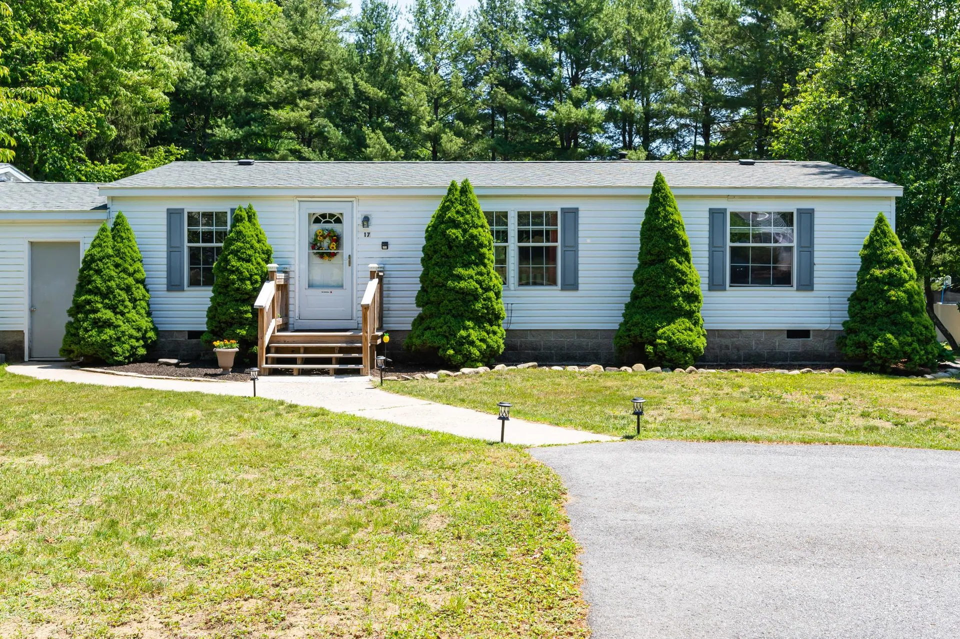 17 True Road Seabrook NH 03874