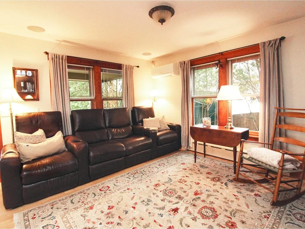 30 Perrotta Place Burlington VT 05401