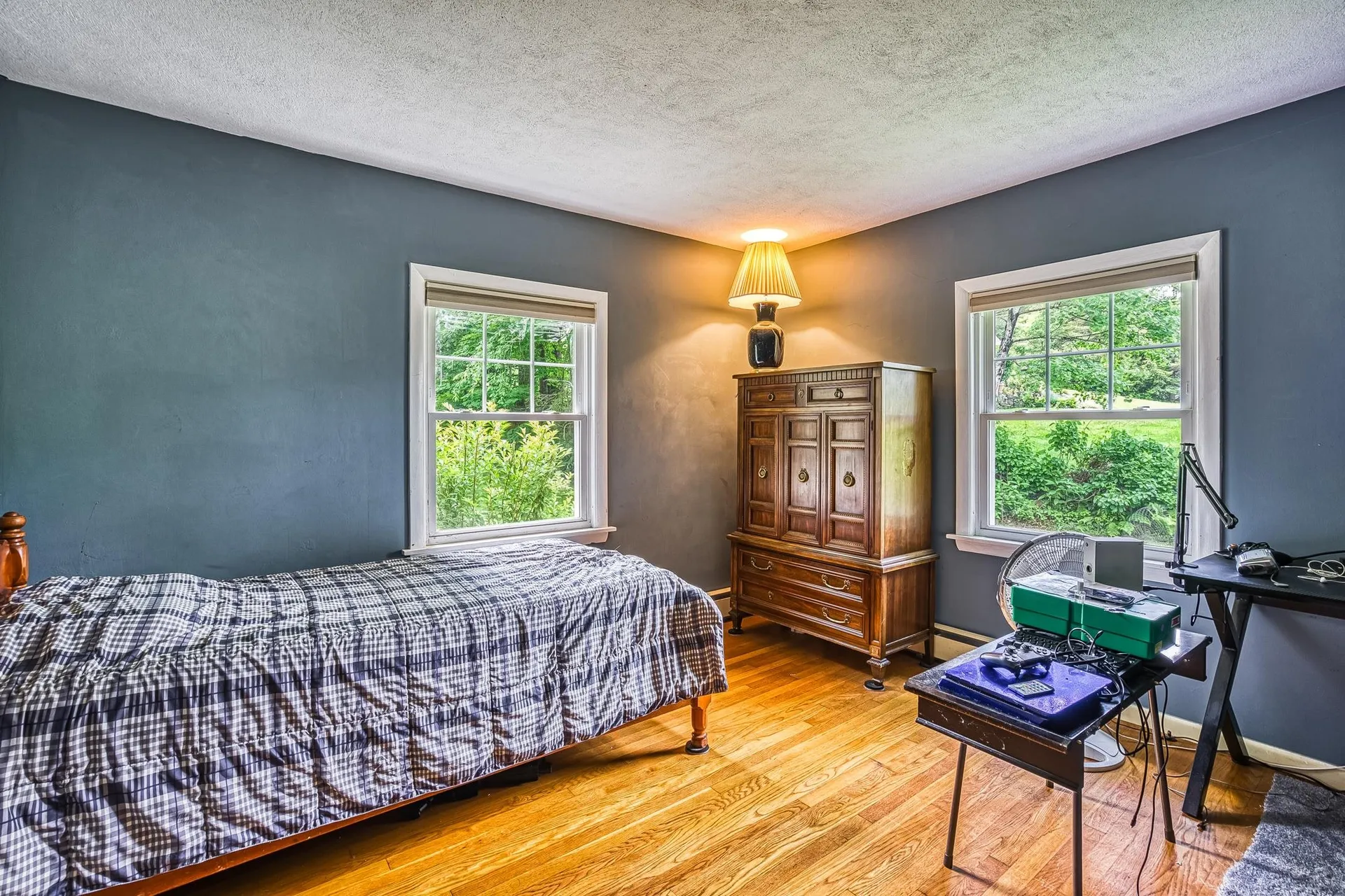 16 Knights Hill Road New London NH 03257