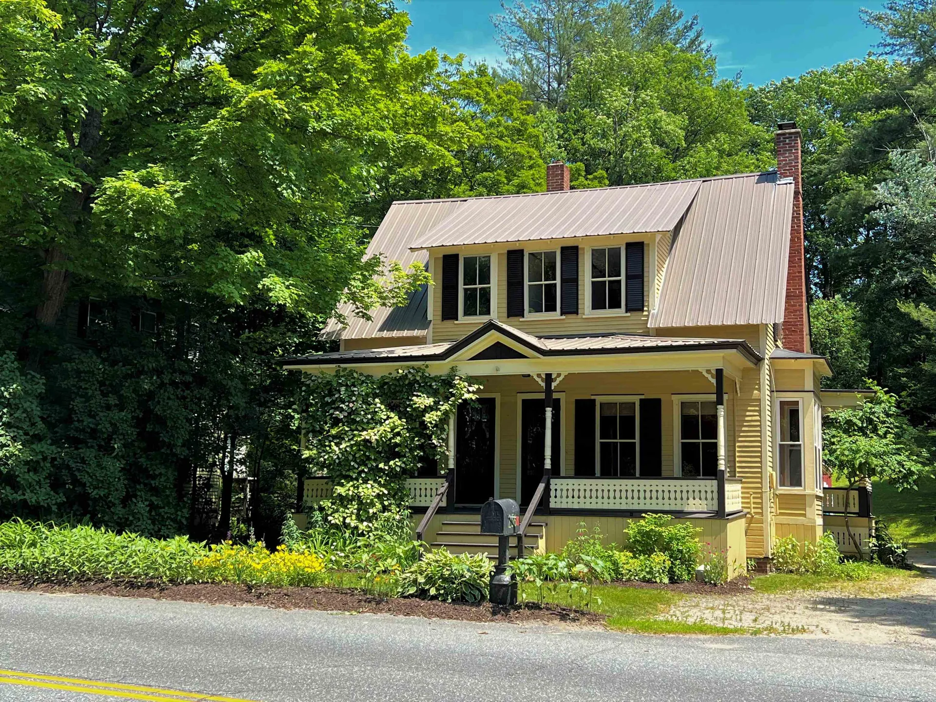 256 Depot Street Chester VT 05143