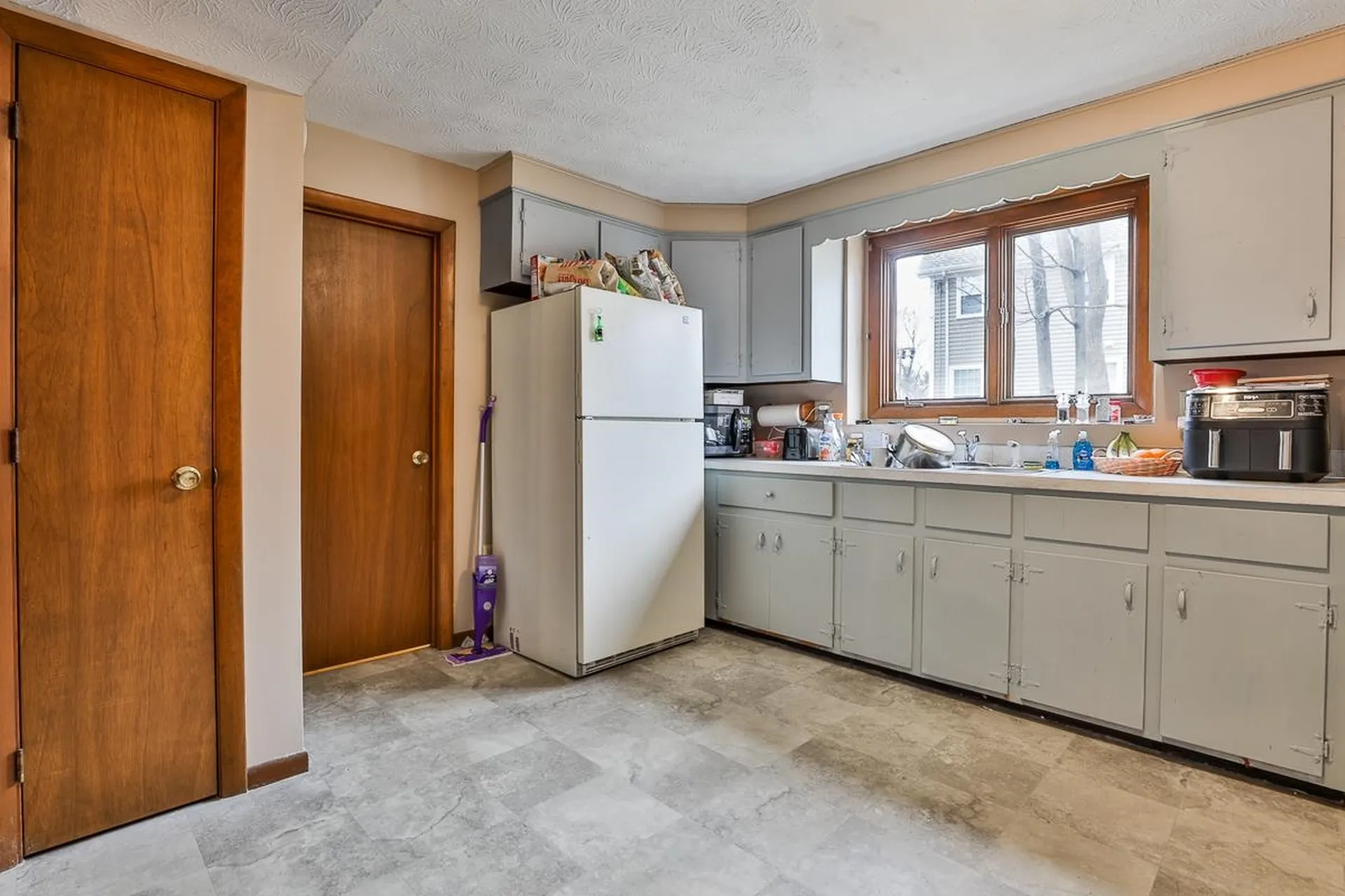 45 Pine Hill Avenue Nashua NH 03064