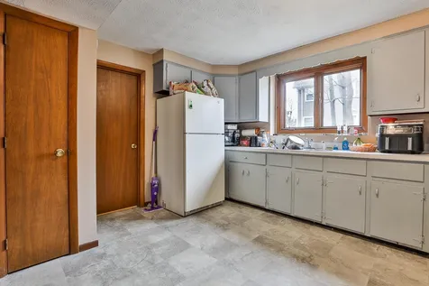 45 Pine Hill Avenue Nashua NH 03064