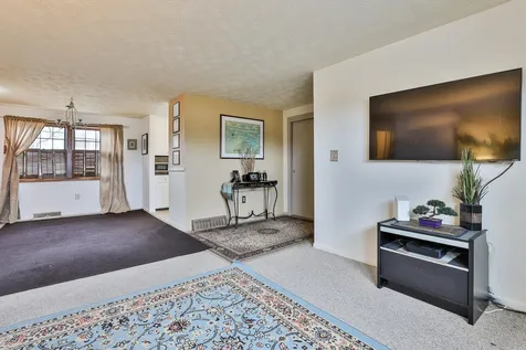 45 Pine Hill Avenue Nashua NH 03064
