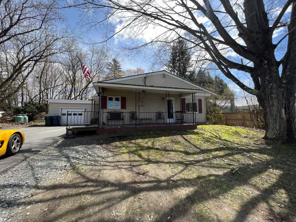 11 Johnson Avenue Lebanon NH 03784