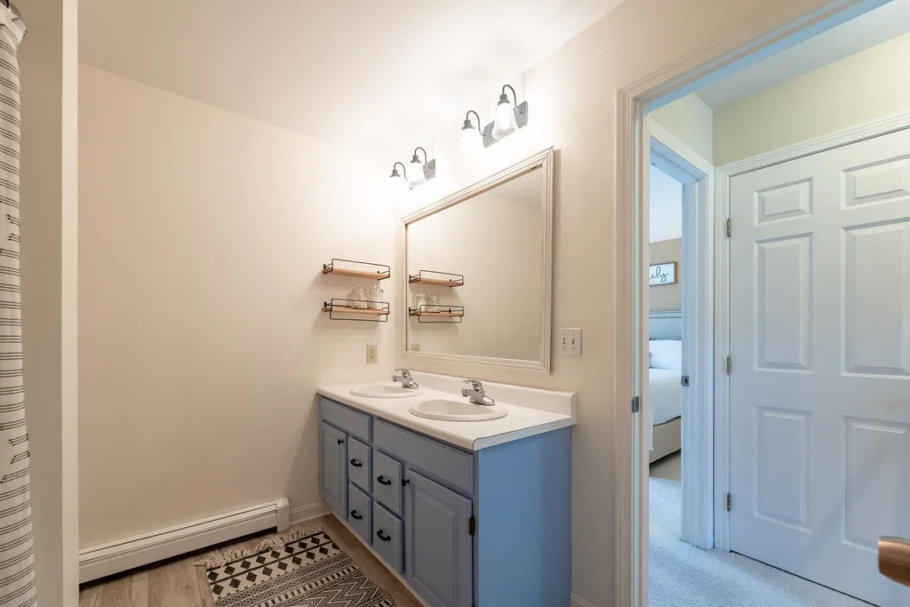 60 Fieldstone Way Hartford VT 05001