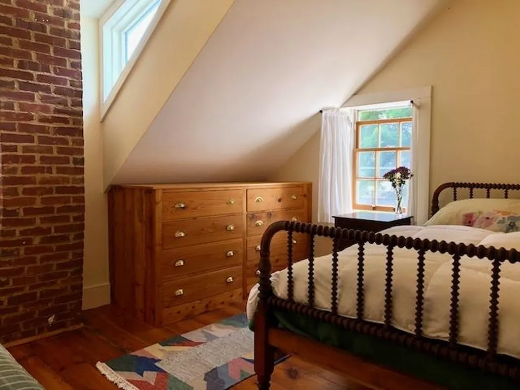 174 Birge Street Brattleboro VT 05301