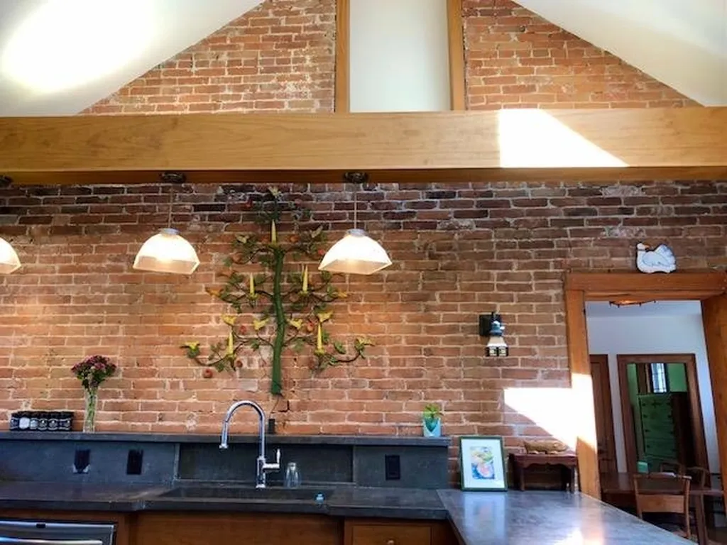 174 Birge Street Brattleboro VT 05301