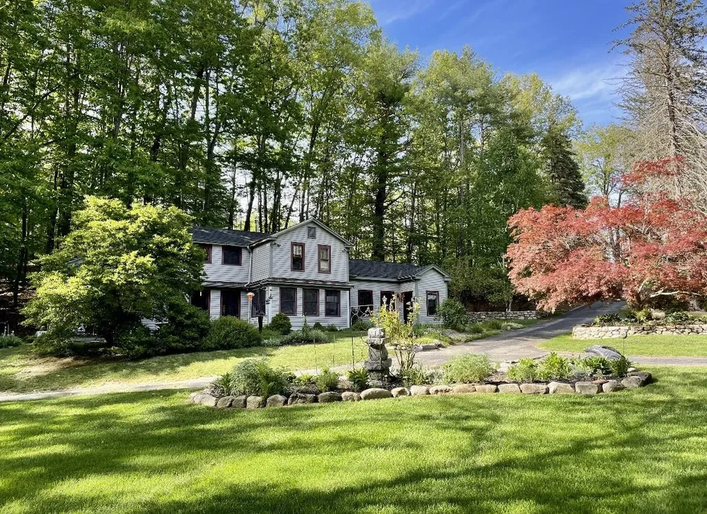 163 Mountain Road Concord NH 03301