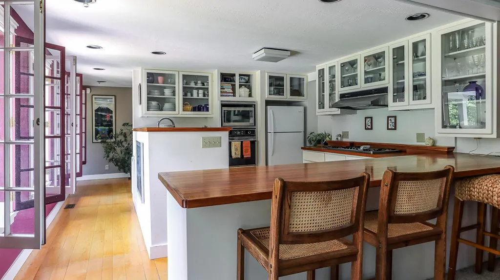 163 Mountain Road Concord NH 03301