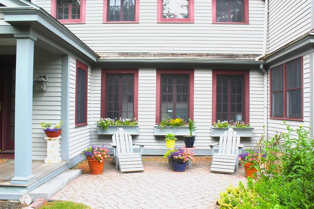 163 Mountain Road Concord NH 03301