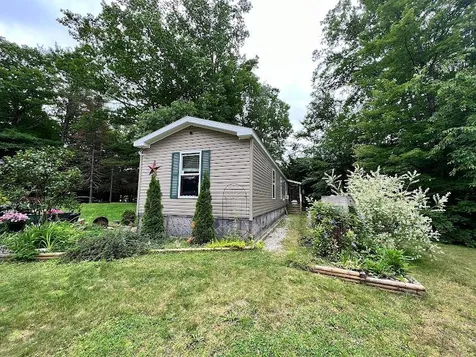 16 Deer Lane Belmont NH 03220