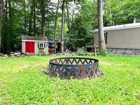 16 Deer Lane Belmont NH 03220