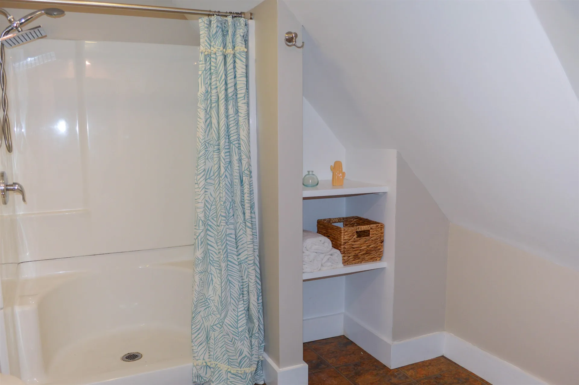 19 Oak Street Keene NH 03431